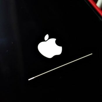 iPhone iOS aktualizacja Apple logo fot. Tabletowo.pl