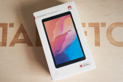 Huawei MatePad T8 fot. Tomasz Szwast / Tabletowo.pl