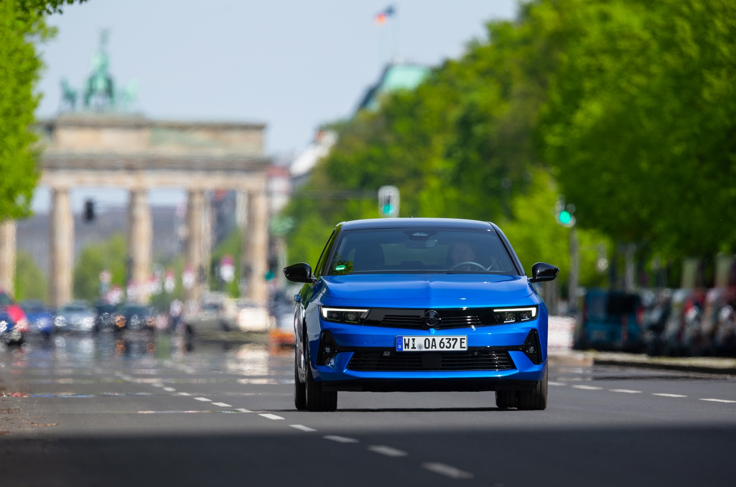 Opel pożegna się z autami spalinowymi szybciej niż chce UE