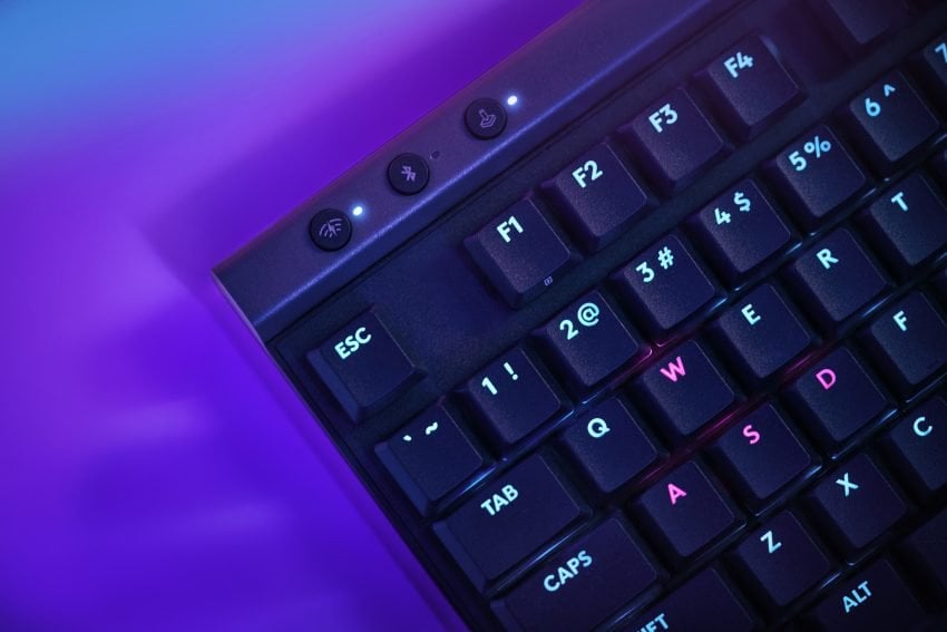 bezprzewodowa klawiatura gamingowa Logitech G515 Lightspeed TKL