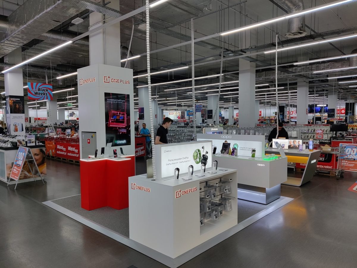 strefa oneplus wyspa w media markt westfield arkadia warszawa